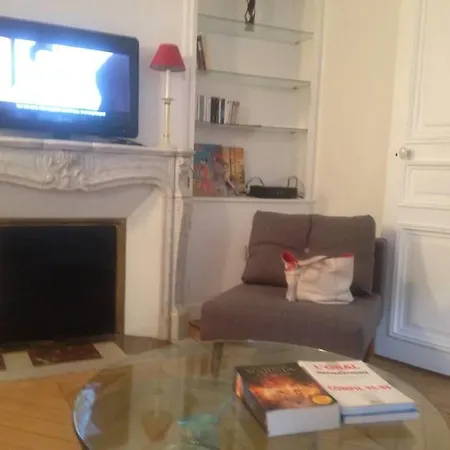 Pierre Guerin Apartment Paris